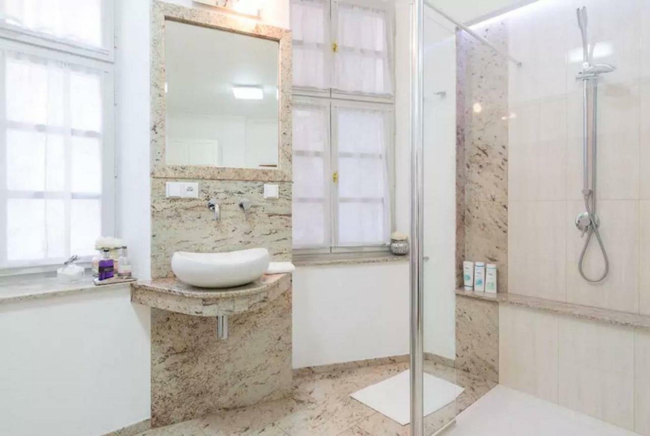 Quiet Apartment In The Heart Of Old Town Centre ปราก ภายนอก รูปภาพ