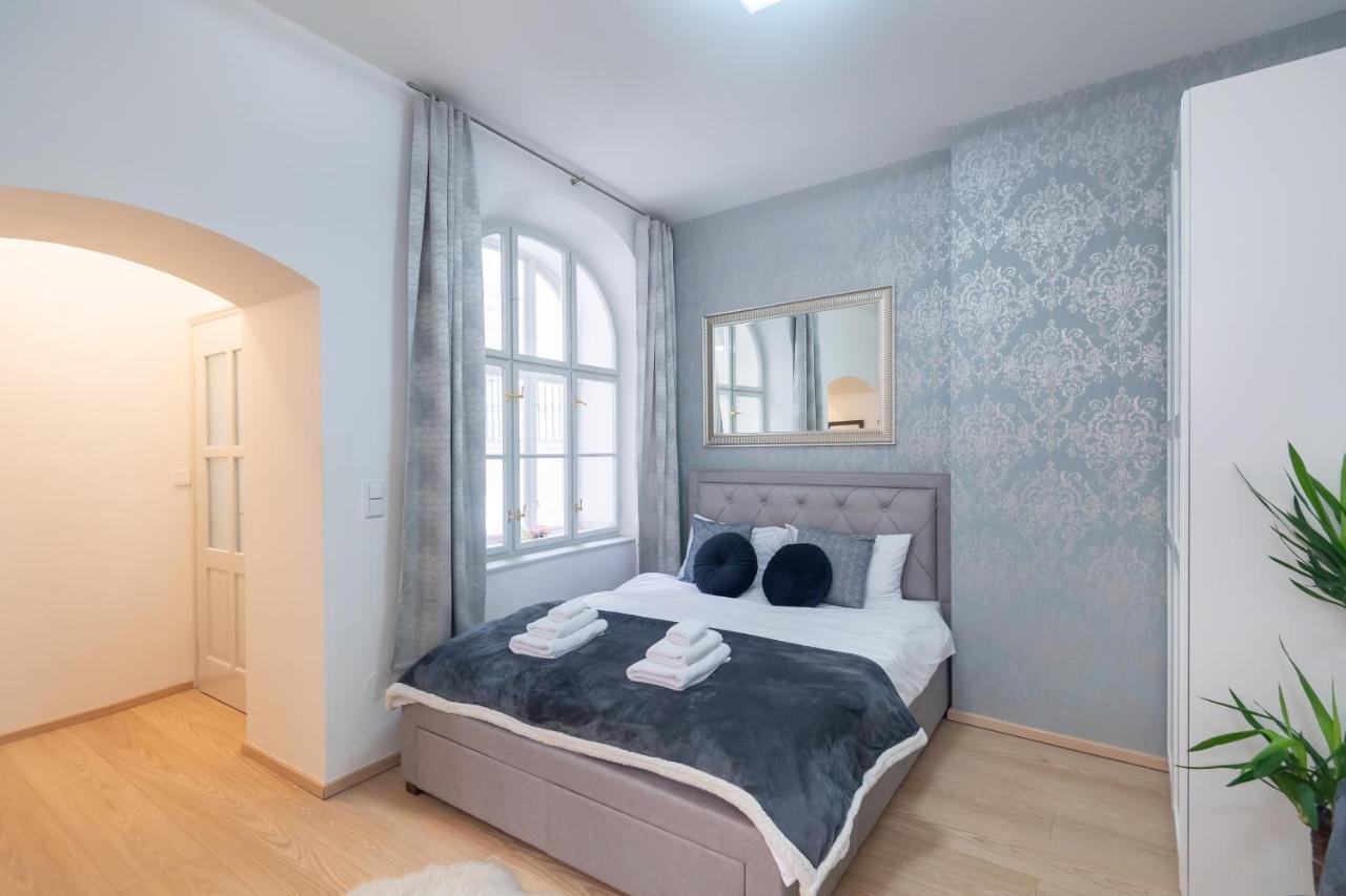 Quiet Apartment In The Heart Of Old Town Centre ปราก ภายนอก รูปภาพ