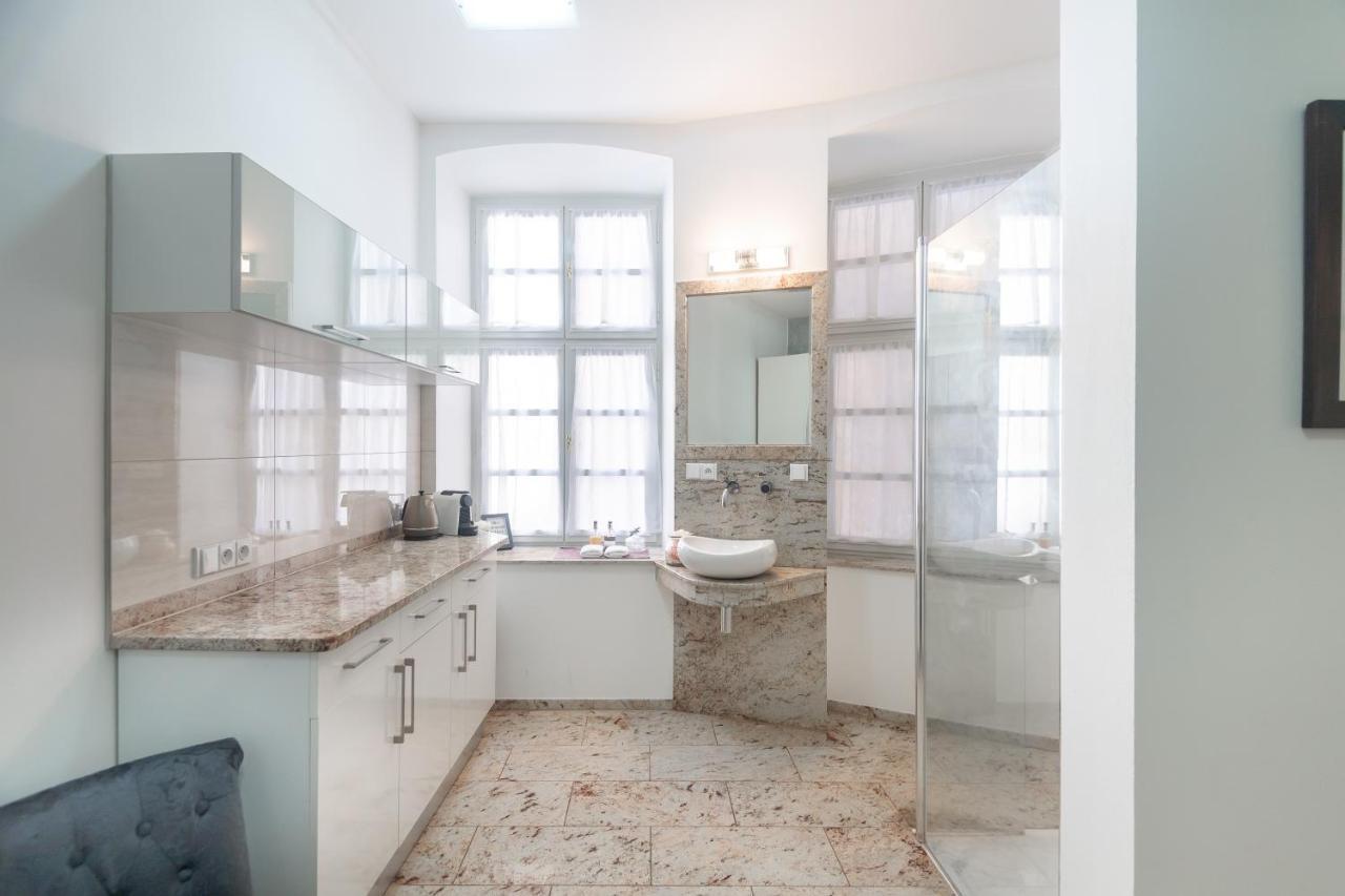 Quiet Apartment In The Heart Of Old Town Centre ปราก ภายนอก รูปภาพ