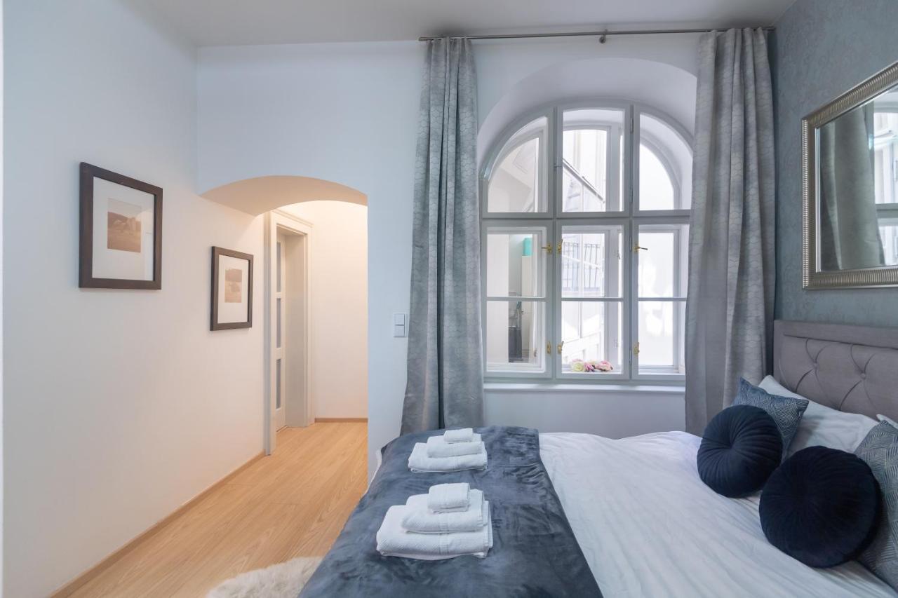 Quiet Apartment In The Heart Of Old Town Centre ปราก ภายนอก รูปภาพ